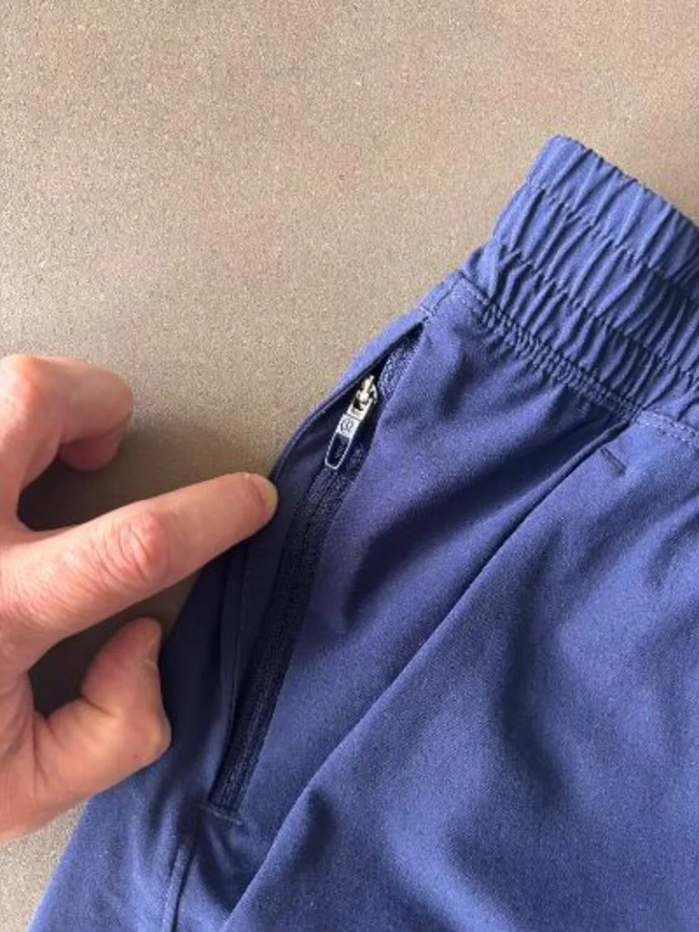LULULEMON - PACEBREAK Mens LINED shorts - 5
